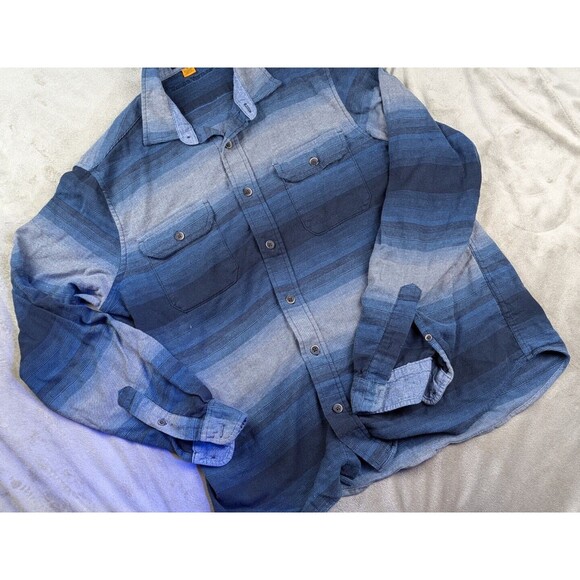 Tailor Vintage Shirt Men's Medium Luxe Performance Flannel Blue Plaid Button Up - Picture 2 of 8